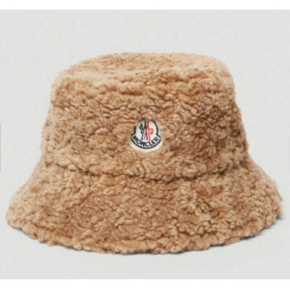 Moncler Logo Patch Bucket Hat in Brown Shearling